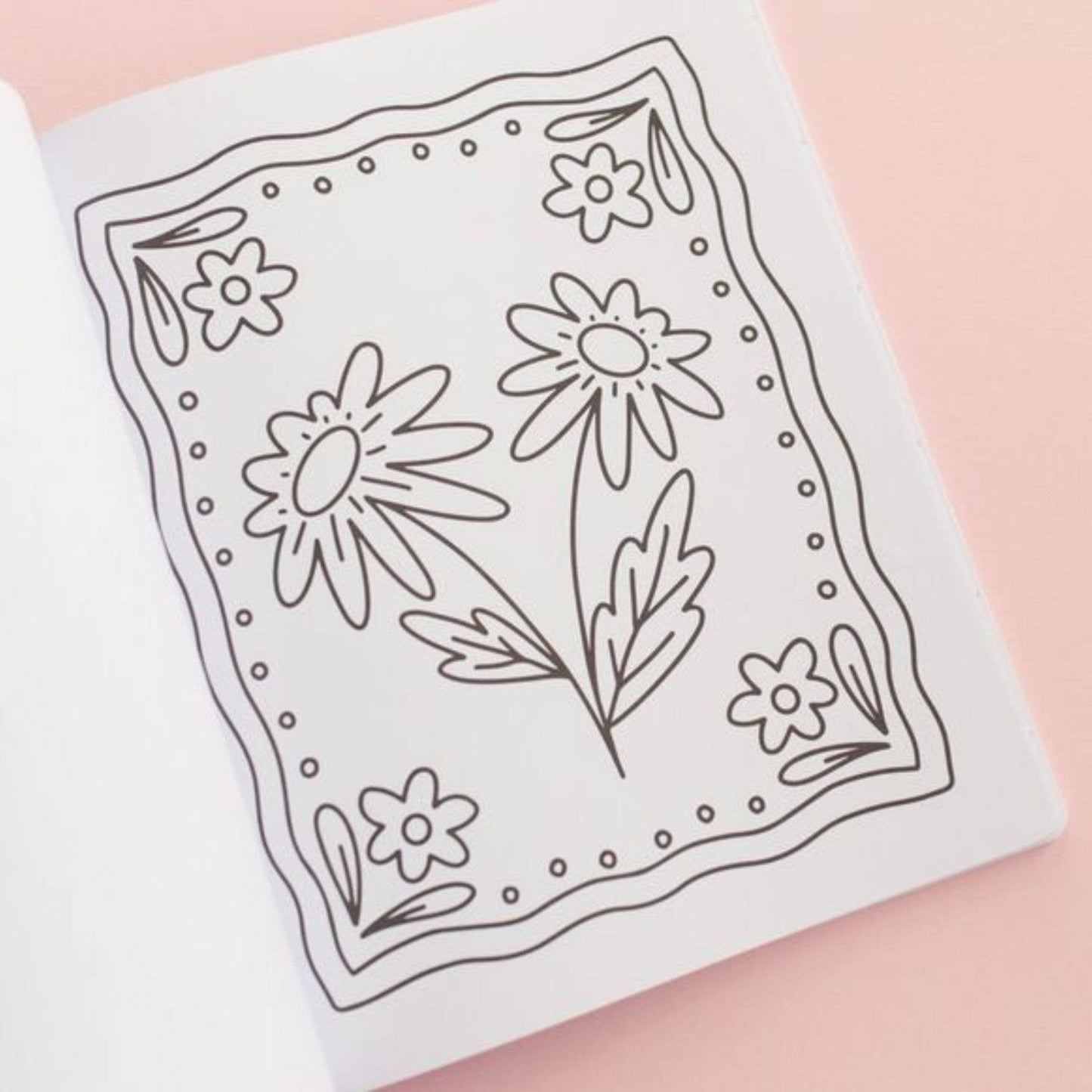 Pippi Post - Bows & Blooms Coloring Book