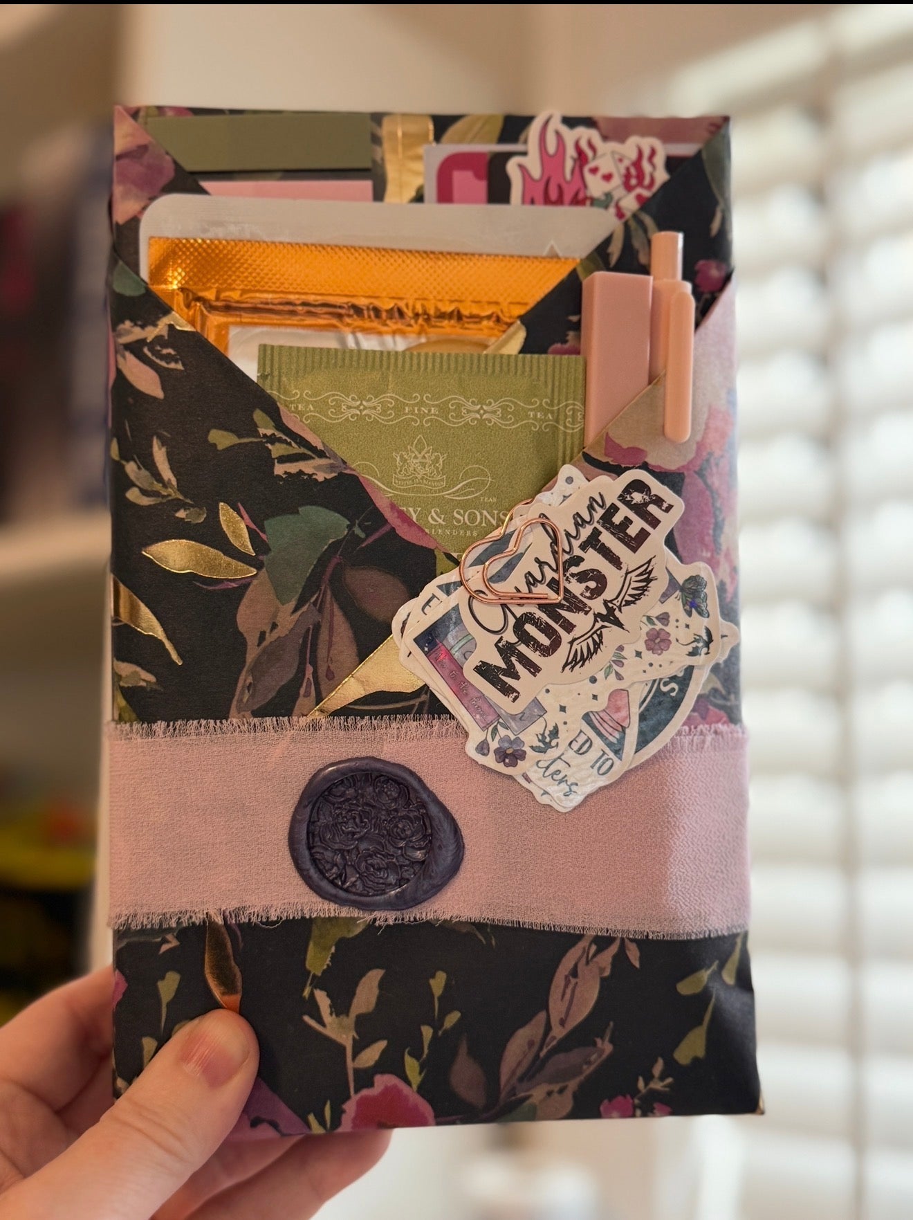 Blind Date with a Romance Book - Deluxe