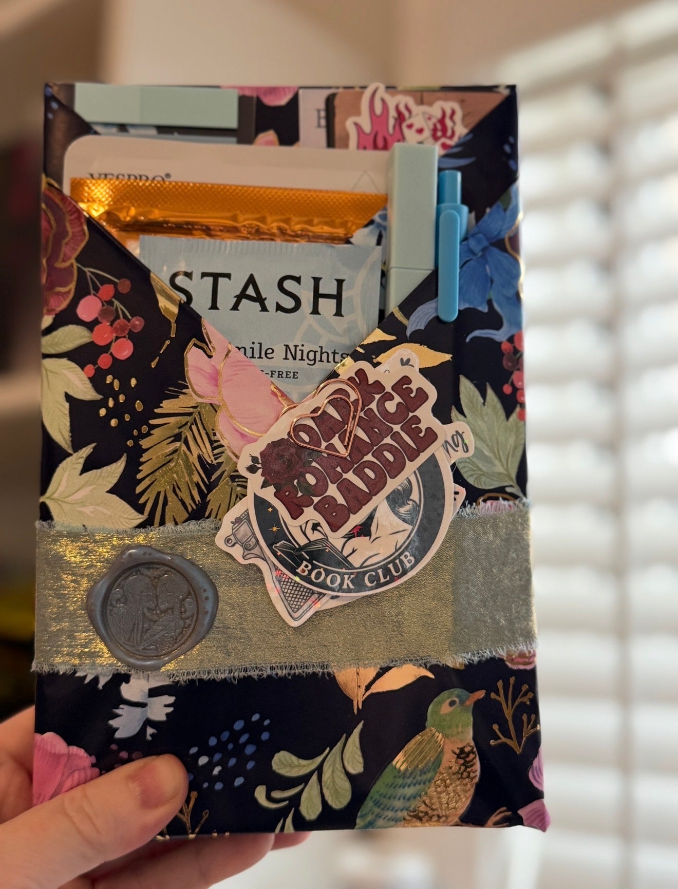 Blind Date with a Romance Book - Deluxe